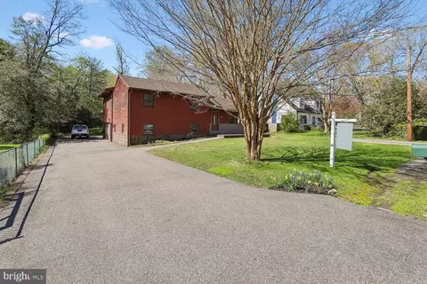 Exterior - 326 Cedar Ln, Annapolis, MD 21403 photo 7 of 18