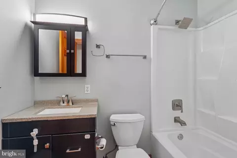 Bath - 326 Cedar Ln, Annapolis, MD 21403 photo 3 of 3