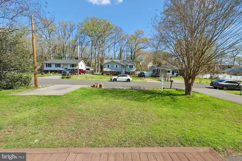 Exterior - 326 Cedar Ln, Annapolis, MD 21403 photo 11 of 18