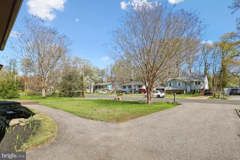 Exterior - 326 Cedar Ln, Annapolis, MD 21403 photo 6 of 18