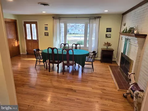 1154 Willow Ln, Annapolis, MD 21409 photo 3