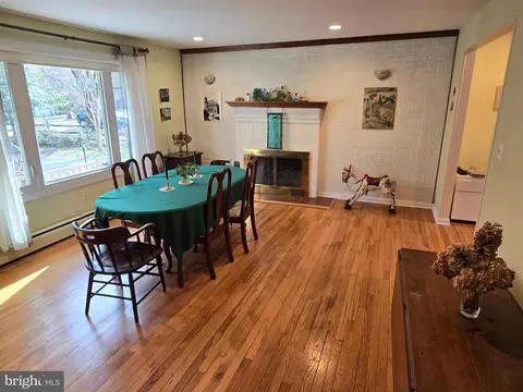 1154 Willow Ln, Annapolis, MD 21409 photo 4