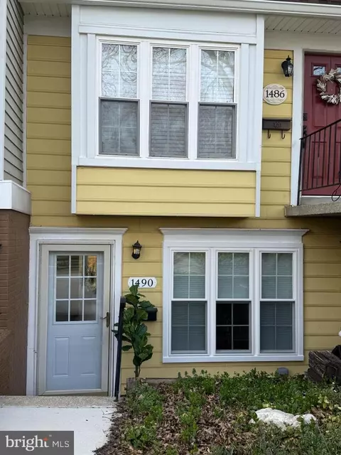 1490 Mara Vista Ct, Crofton, MD 21114
