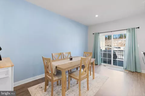 Dining - 110 Bethlehem Pl, Brooklyn, MD 21225 photo 1 of 1