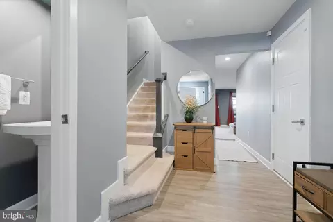 Entry Way - 110 Bethlehem Pl, Brooklyn, MD 21225 photo 2 of 14