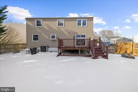 Exterior - 2959 Beaver Brook Ct, Pasadena, MD 21122 photo 5 of 6