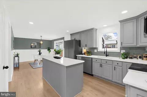Kitchen - 2959 Beaver Brook Ct, Pasadena, MD 21122 photo 1 of 4
