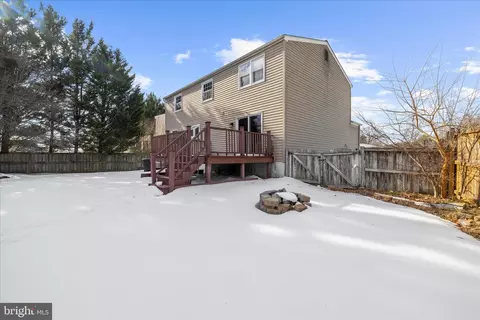 Exterior - 2959 Beaver Brook Ct, Pasadena, MD 21122 photo 3 of 6