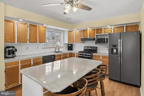Kitchen - 982 Highpoint Dr, Annapolis, MD 21409 photo 1 of 2