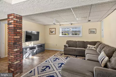 Other - 982 Highpoint Dr, Annapolis, MD 21409 photo 5 of 22