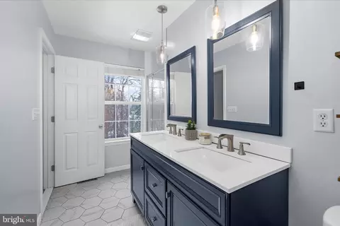 813 201st St, Pasadena, MD 21122 photo 35