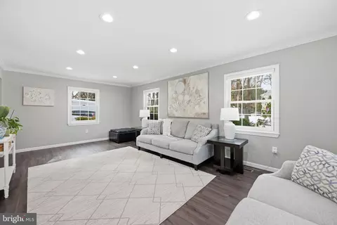 Living - 1708 Tarleton Way, Crofton, MD 21114 photo 2 of 4