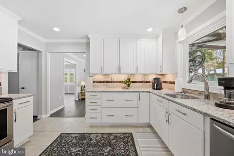 Kitchen - 1708 Tarleton Way, Crofton, MD 21114 photo 2 of 3