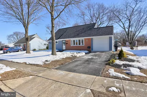1425 Oakdale Rd, Glen Burnie, MD 21060