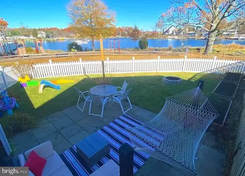 Exterior - 431 Shore Dr, Edgewater, MD 21037 photo 8 of 14