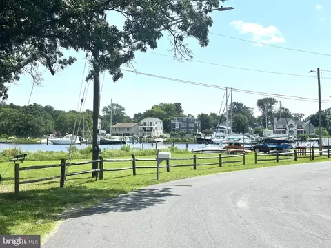 Exterior - 431 Shore Dr, Edgewater, MD 21037 photo 14 of 14