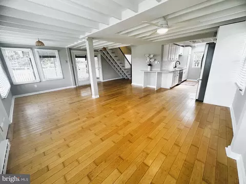 Living - 431 Shore Dr, Edgewater, MD 21037 photo 1 of 4