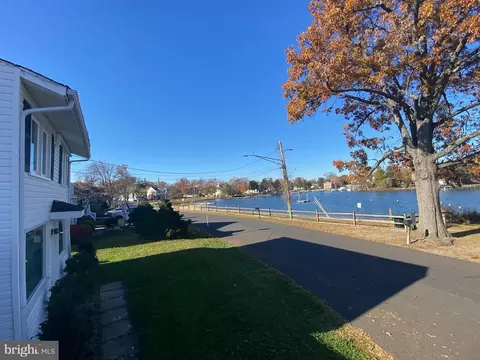 View/Area - 431 Shore Dr, Edgewater, MD 21037 photo 1 of 2