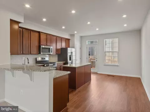 Kitchen - 2910 Glendale Ave, Hanover, MD 21076 photo 2 of 5