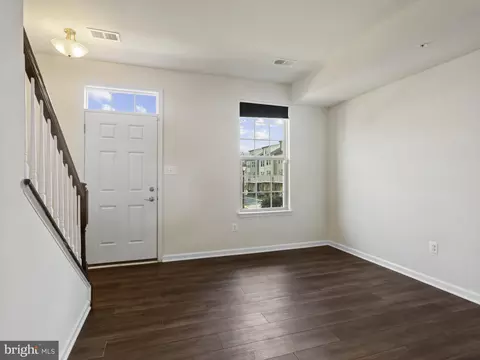 Entry Way - 2910 Glendale Ave, Hanover, MD 21076 photo 2 of 6
