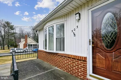 Exterior - 503 Harbor Dr, Annapolis, MD 21403 photo 1 of 8
