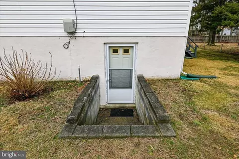 Other - 503 Harbor Dr, Annapolis, MD 21403 photo 3 of 19