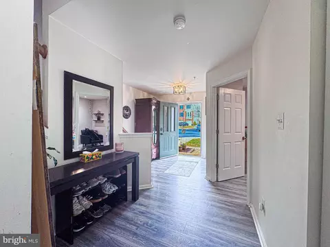 68 Millhaven Ct, Edgewater, MD 21037 photo 5