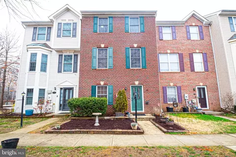 68 Millhaven Ct, Edgewater, MD 21037