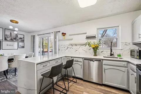 Kitchen - 128 Cottage Grove Dr, Pasadena, MD 21122 photo 3 of 3
