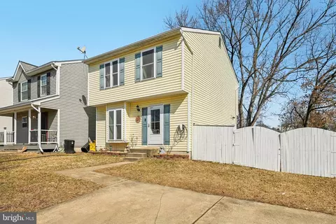 Exterior - 128 Cottage Grove Dr, Pasadena, MD 21122 photo 3 of 10