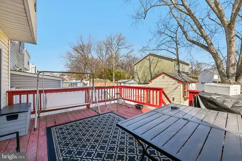 Exterior - 128 Cottage Grove Dr, Pasadena, MD 21122 photo 5 of 10