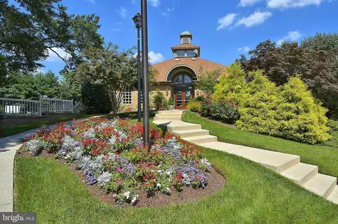 Exterior - 300 Roff Point Dr, Odenton, MD 21113 photo 3 of 5