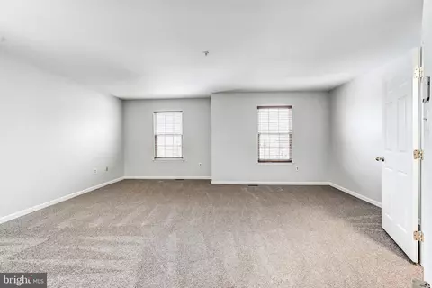 Living - 300 Roff Point Dr, Odenton, MD 21113 photo 5 of 5