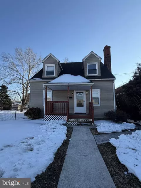 1029 Smithville St, Annapolis, MD 21401
