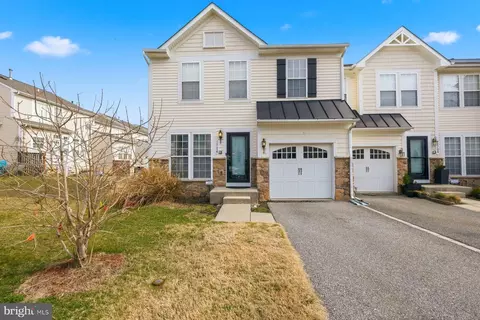 1726 Sunningdale Ln, Hanover, MD 21076