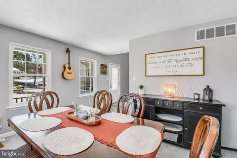 8122 Mountain View Cir, Pasadena, MD 21122 photo 8