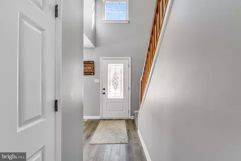 8122 Mountain View Cir, Pasadena, MD 21122 photo 4