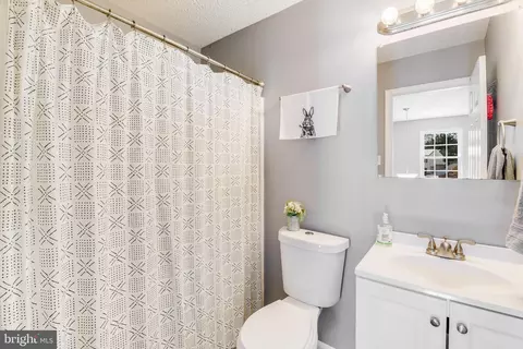 8122 Mountain View Cir, Pasadena, MD 21122 photo 30