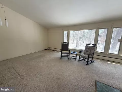 Living - 7425 Hawkins Dr, Hanover, MD 21076 photo 2 of 6