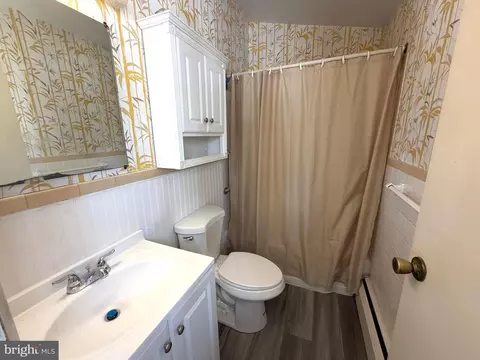 Bath - 7425 Hawkins Dr, Hanover, MD 21076 photo 2 of 3