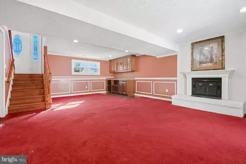 Living - 7526 Lemon Tree Ct, Hanover, MD 21076 photo 7 of 7