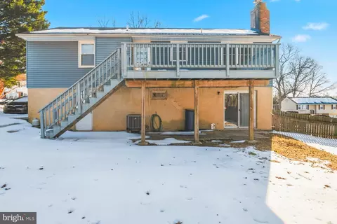Exterior - 7526 Lemon Tree Ct, Hanover, MD 21076 photo 4 of 4