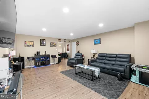 Entry Way - 1683 Hart Ct, Crofton, MD 21114 photo 2 of 4
