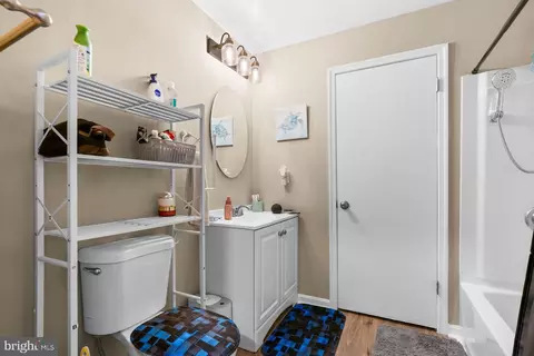 Entry Way - 1683 Hart Ct, Crofton, MD 21114 photo 4 of 4