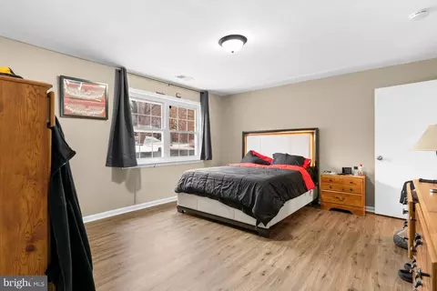 Bedroom - 1683 Hart Ct, Crofton, MD 21114 photo 3 of 3