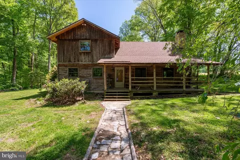 5742 Brooks Woods Rd, Lothian, MD 20711
