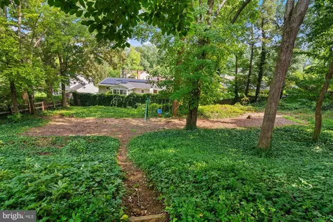 Exterior - 296 Halsey Rd, Annapolis, MD 21401 photo 7 of 11