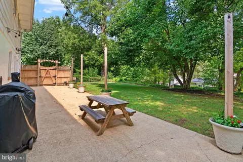 Exterior - 296 Halsey Rd, Annapolis, MD 21401 photo 8 of 11