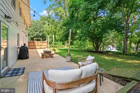 Exterior - 296 Halsey Rd, Annapolis, MD 21401 photo 10 of 11