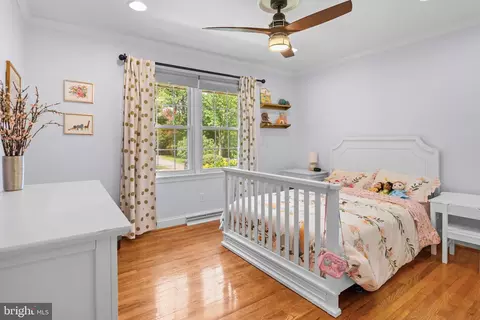 Bedroom - 296 Halsey Rd, Annapolis, MD 21401 photo 4 of 9